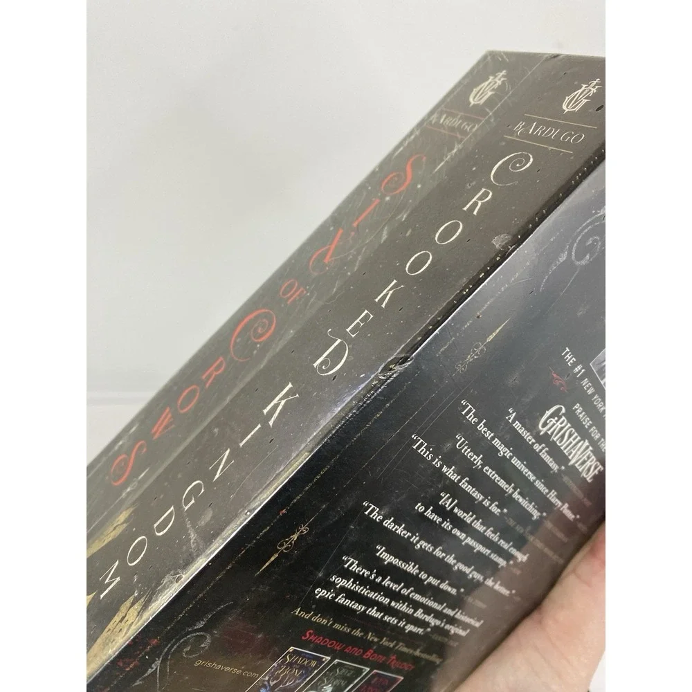 The Six of Crows Duology Boxed Set: Six of Crows and‎ Crooked Kingdom